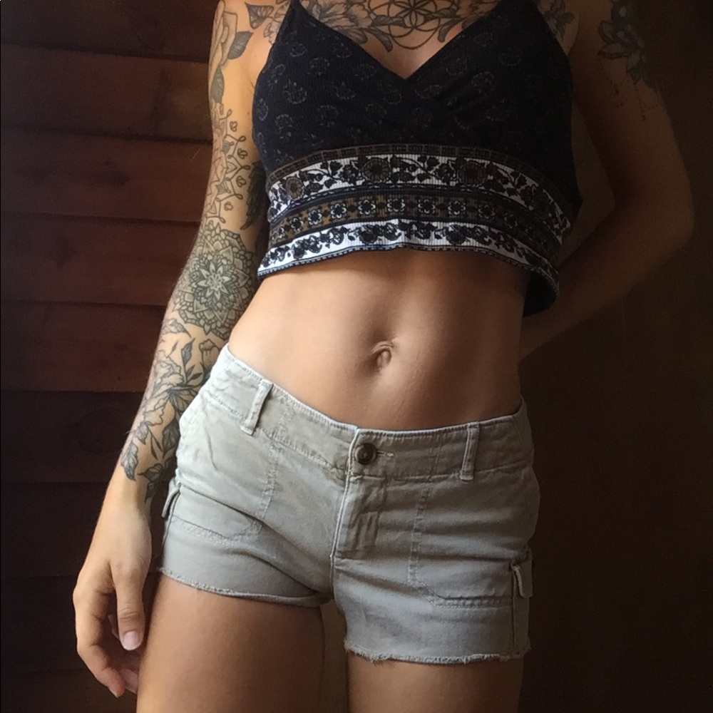 Khaki Shorts Hollister Size 7